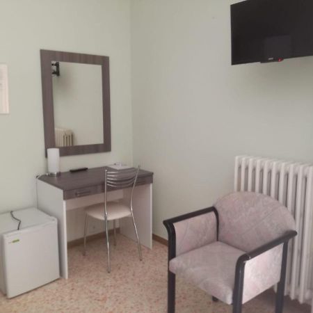 Hotel Saturno Chianciano Terme Exterior foto