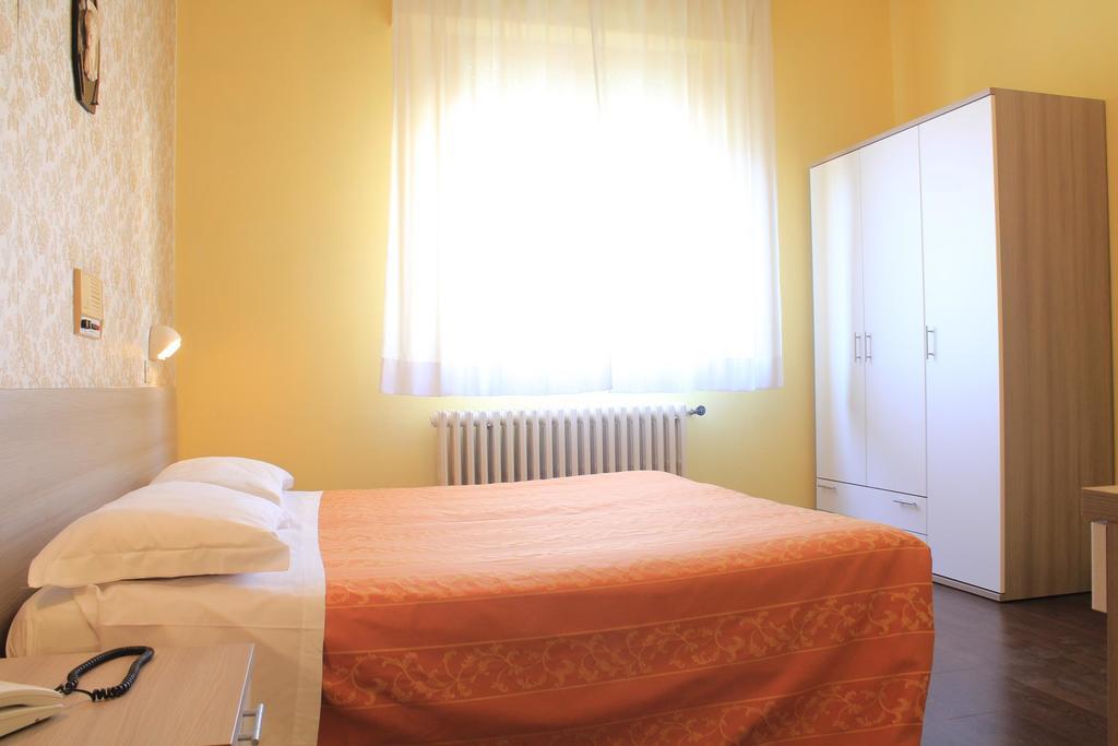 Hotel Saturno Chianciano Terme Exterior foto