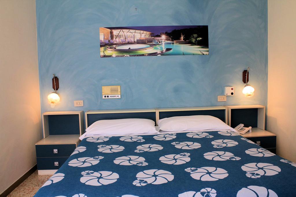 Hotel Saturno Chianciano Terme Exterior foto